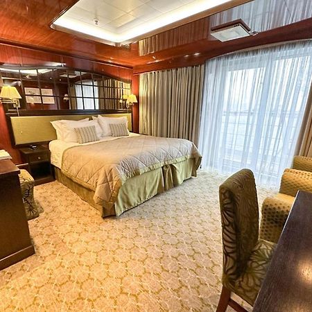 Captain Cook Cruises Fiji Denarau Island エクステリア 写真
