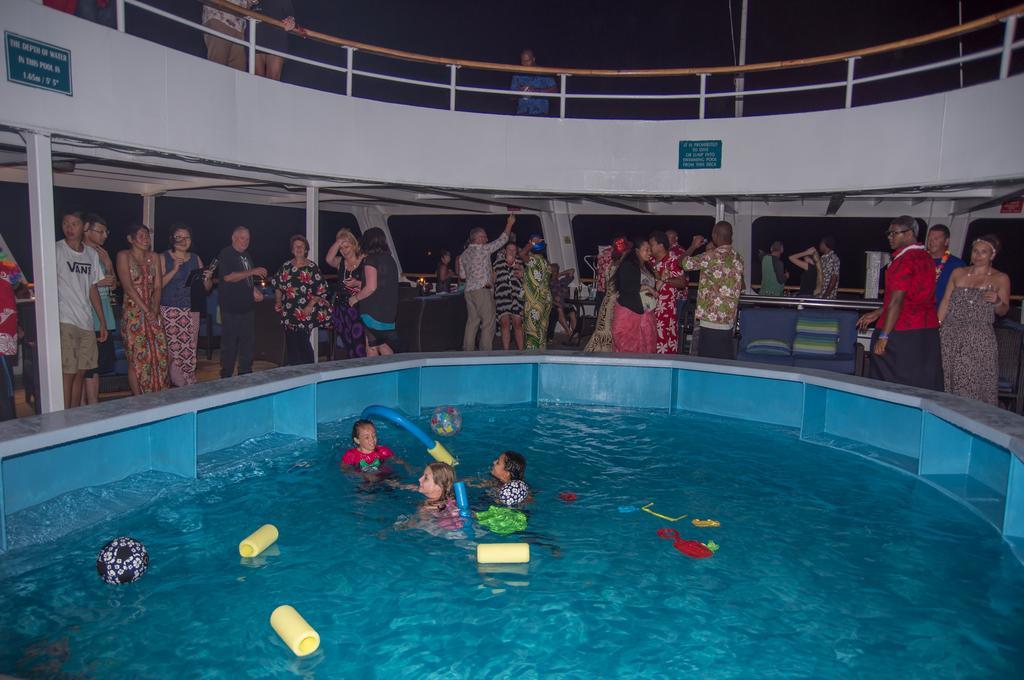 Captain Cook Cruises Fiji Denarau Island エクステリア 写真