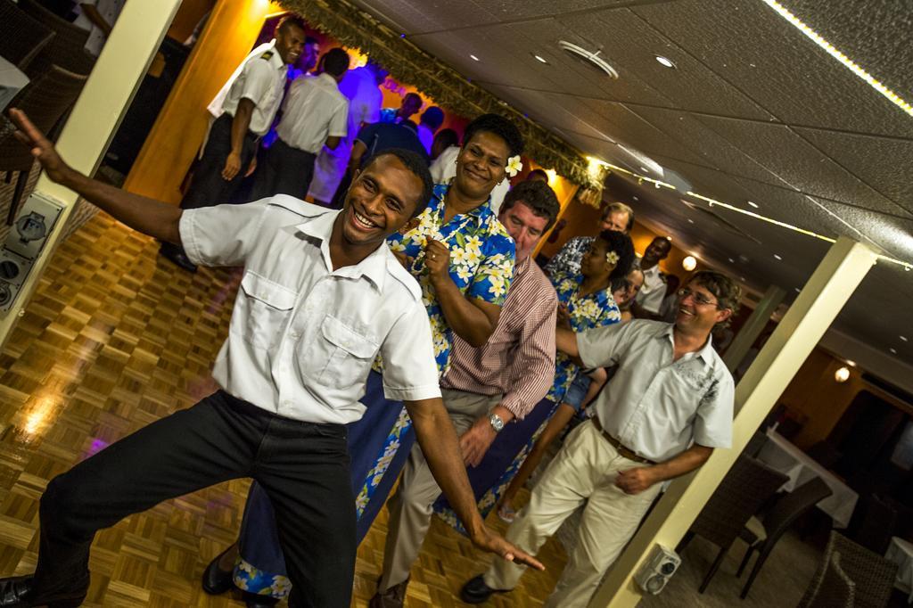 Captain Cook Cruises Fiji Denarau Island エクステリア 写真