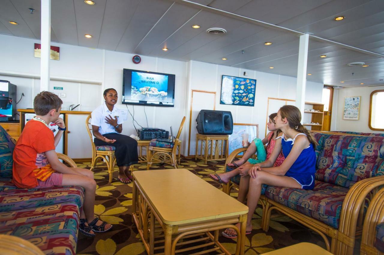 Captain Cook Cruises Fiji Denarau Island エクステリア 写真