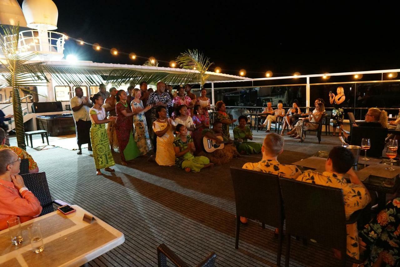 Captain Cook Cruises Fiji Denarau Island エクステリア 写真